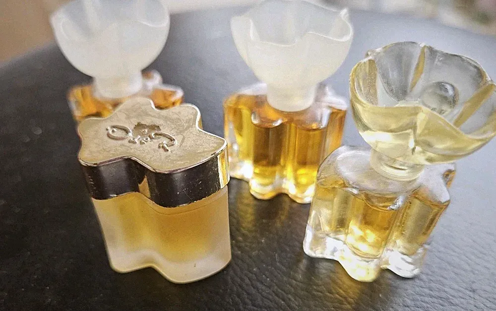 Oscar de la Renta Perfume 4x VINTAGE MINI 1/8oz/4ml Including One RARE Esprit
