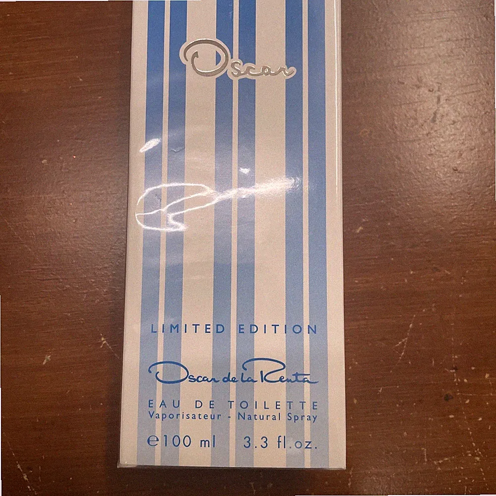 OSCAR DE LA RENTA Women's 2005 LTD Edition 100 ML/3.4FL OZ EDT SPRAY NIB SEALED