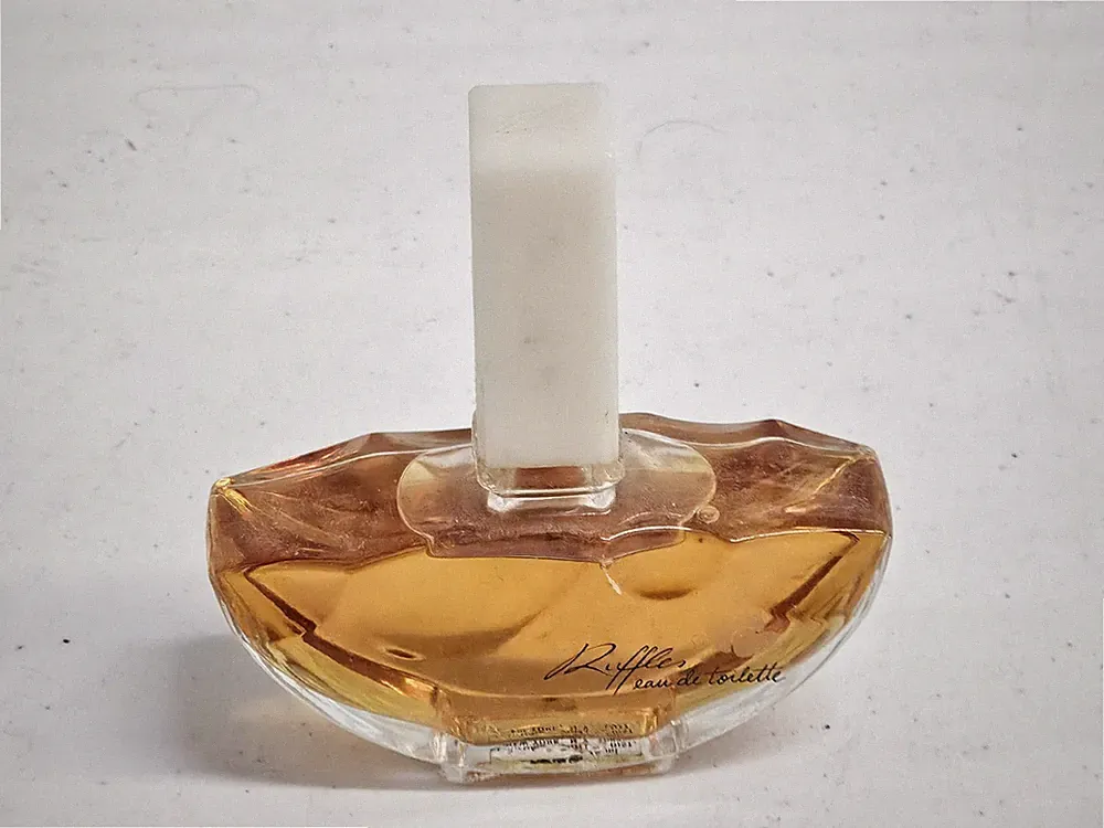 Ruffles Oscar de la Renta 2.5 oz Eau de Toilette EDT Vintage 1983 Splash