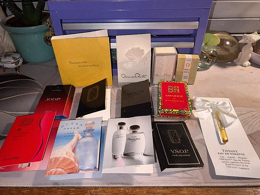 Vtg_Lot of 13_Assorted_Perfume&Cologne_Samples_Oscar de la Renta_Givenchy_+ More